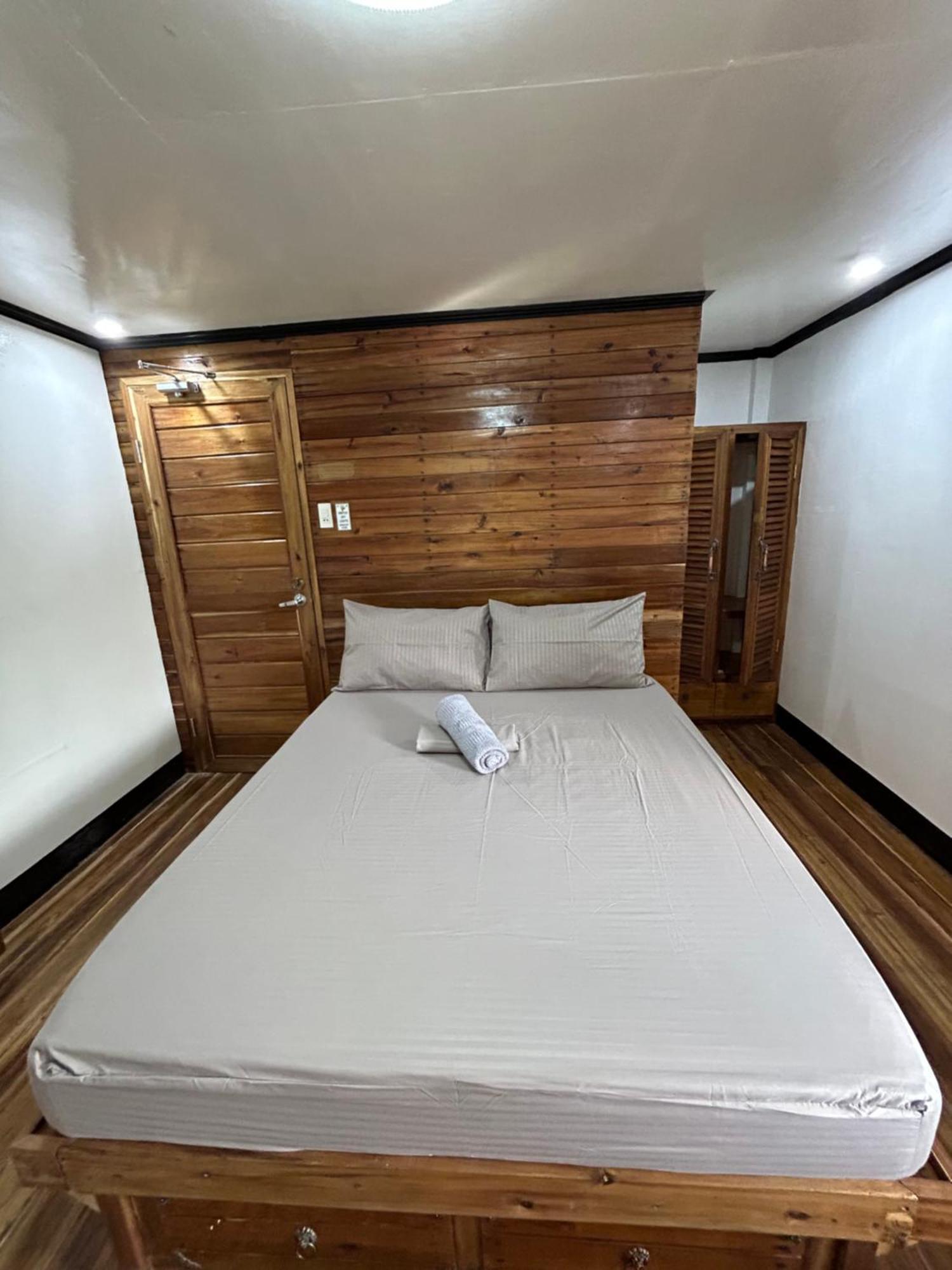 Islanders Hostel Port Barton San Vicente  Exteriör bild